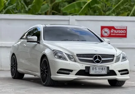 Mercedes-Benz E-Class E200 CGI 2013 สีขาวสวยงาม