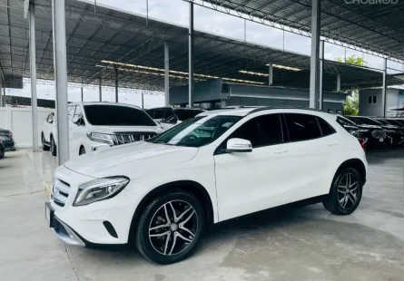 MERCEDES-BENZ GLA200 1.6 URBAN 2014 รถสวย มือแรกออกห้าง พร้อมใช้ ไมล์น้อย 5 หมื่นโล รับประกันตัวถัง