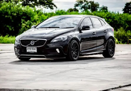 2015 Volvo V40 2.0 Cross Country T5 รถเก๋ง 5 ประตู 
