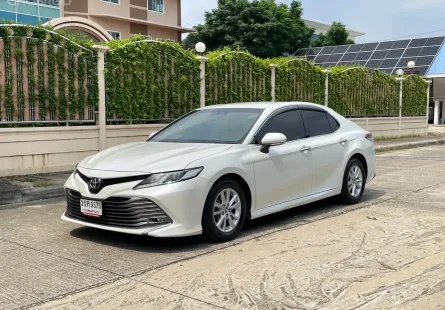 Toyota Camry 2.0 G ปี 2021 รถหรู ประหยัดน้ำมัน