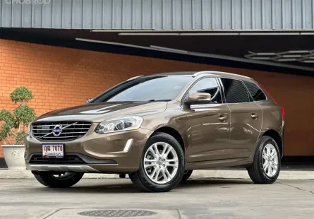 Volvo XC60 2.0 D4 2015 รถมือสองคุณภาพเยี่ยม สีเดิมโรงงาน ประวัติศูนย์  