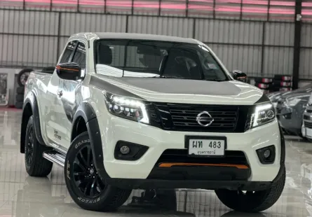 2019 Nissan Navara 2.5 Calibre Black Edition 