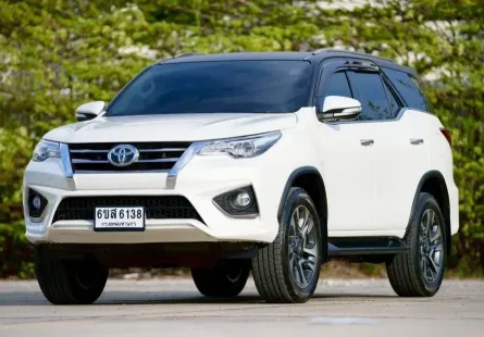 2019 Toyota Fortuner 2.8 TRD Sportivo 4WD SUV รถสภาพดี มีประกัน ไมล์น้อย 80,000 km. 