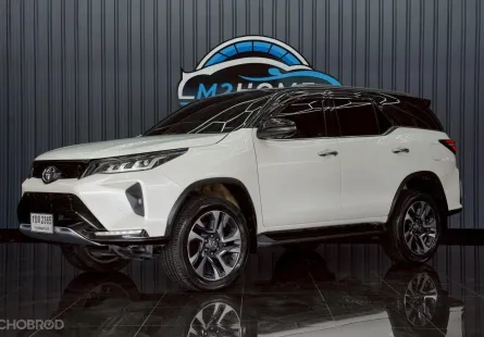 TOYOTA FORTUNER 2.4 LEGENDER 2WD AT ปี 2020 สีขาว