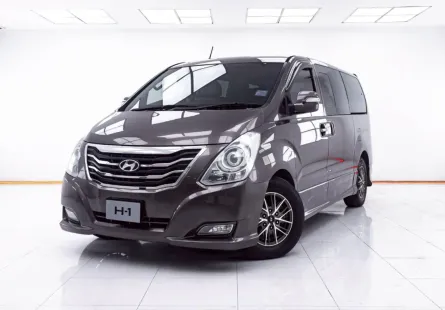 1E271 HYUNDAI H-1 2.5 DELUXE AT 2014