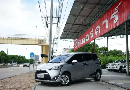 2018  TOYOTA SIENTA 1.5 G  รถสวย สภาพดี *เครดิตดี ออกรถ 0 บาท