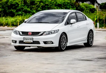 2013 Honda CIVIC 1.8 i-VTEC รถเก๋ง 4 ประตู 