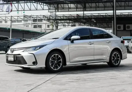 Toyota COROLLA 1.6 โฉมใหม่ ออกรถ999 ยางปีใหม่ กุญแจสำรองคู่มือครบ รถมือแรกประวัติเช็คศูนย์ 