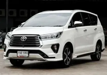 2021 Toyota Innova 2.8 PREMIUM หน้าใหม่ กล้องรอบคัน ยางปีใหม่ กุญแจสำรองคู่มือครบ ออกรถ999 