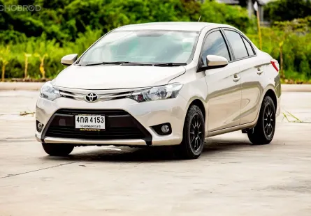 2015 Toyota VIOS 1.5 J รถเก๋ง 4 ประตู 