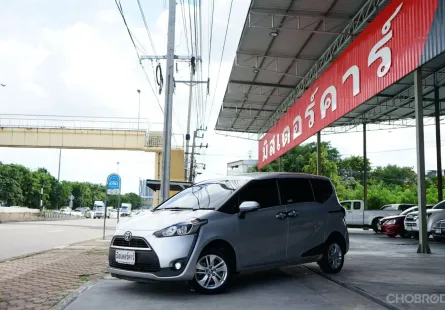 2018  TOYOTA SIENTA 1.5 G  รถสวย สภาพดี *เครดิตดี ออกรถ 0 บาท
