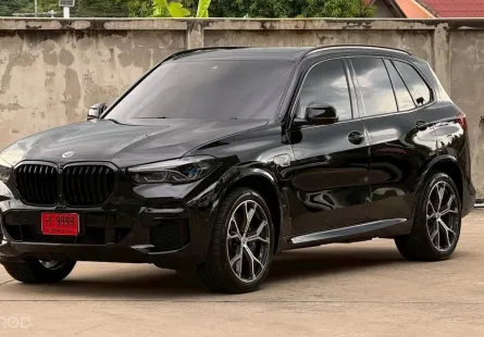 BMW X5 xDrive45e 2022 สภาพใหม่ ไมล์น้อย คุ้มสุดๆ  มือเดียวป้ายแดง เจ้าของขายเอง  