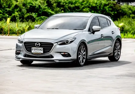 2017 Mazda 3 2.0 Sports (5Door) รถเก๋ง 5 ประตู 