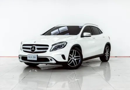 4A948 Mercedes-Benz GLA-Class 1.6 GLA200 2015 รถหรูมือสองสภาพดี