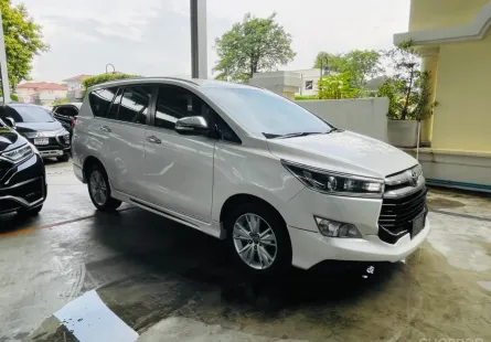 Toyota Innova Crysta 2.8 V ปี 2017 ไมล์แท้ รถเดิมๆสภาพสวยพร้อมใช้