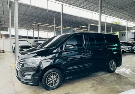 HYUNDAI H-1 2.5 ELITE ปี 2020 รถสวย สภาพพร้อมใช้ ไมล์น้อย 7 หมื่นโล 11 ที่นั่ง รับประกันตัวถังสวย