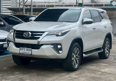 Toyota Fortuner 2.4 V 2017 รถสภาพดีพร้อมใช้งาน