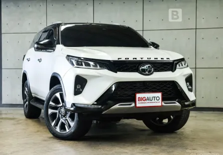 2024 Toyota FORTUNER 2.4 Legender SUV Black Top AT ไมล์แท้ 3 หมื่น Warranty 3 ปี 100,000 KM B399