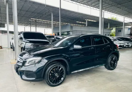 MERCEDES-BENZ GLA250 2.0 AMG Dynamic W156 ปี 2018 รถสวย สภาพพร้อมใช้ ไมล์น้อย TOP รับประกันตัวถังสวย