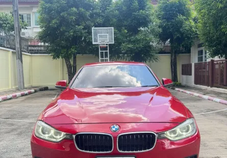 2015 BMW 3 Series 2.0 320d รถเก๋ง 4 ประตู 