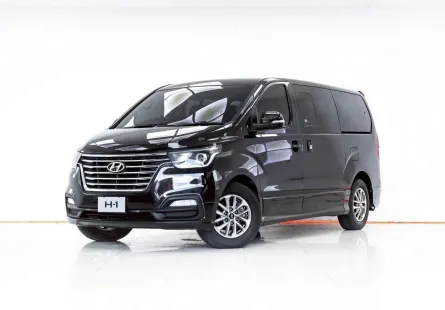 3B169 HYUNDAI H-1 2.5 DELUXE AT 2018