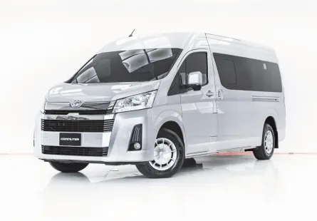 3B194 TOYOTA COMMUTER 2.8 AT 2023