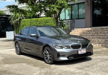 2020 BMW 320D LIMOUSINE รถมือเดียวออกป้ายแดง รถวิ่งน้อย เข้าศูนย์ทุกระยะ ไม่เคยมีอุบัติเหตุครับ