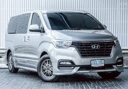 2021 Hyundai H-1 Deluxe AT