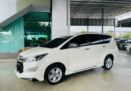 Toyota Innova Crysta 2.8 V ปี 2017 ไมล์แท้ รถเดิมๆสภาพสวยพร้อมใช้