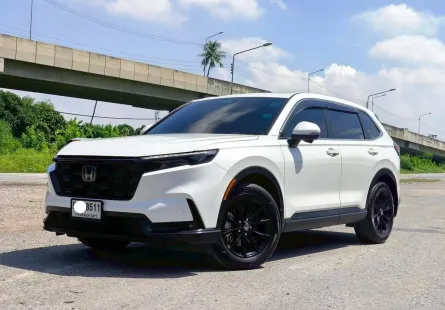 Honda CR-V 2.0 e:HEV 5seat ปี 2024 รถสวยไมล์น้อย มือเดียวป้ายแดง  