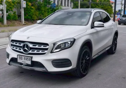 2020 MERCEDES-BENZ GLA-250 AMG สีขาว