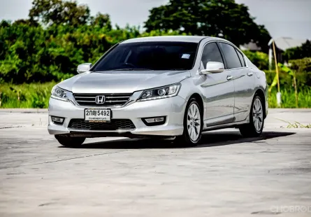 2013 Honda ACCORD 2.0 รถเก๋ง 4 ประตู 