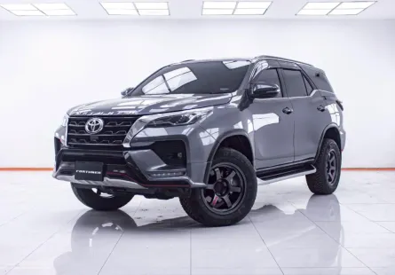 1E325 TOYOTA FORTUNER 2.4 V MNC 4WD AT 2022