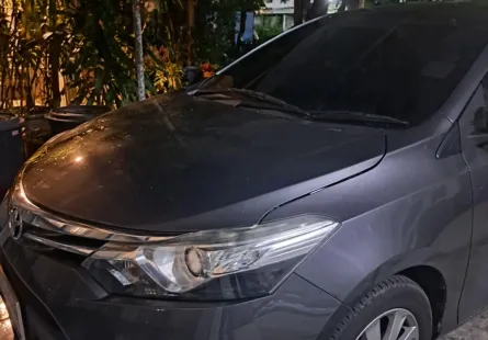 toyota  vios G 2014 เข้าศูนย์เช็คระยะ 100%