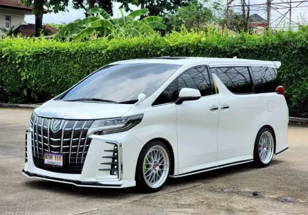 2022 Toyota ALPHARD 2.5 รถตู้/MPV รถบ้านมือเดียว ไมล์น้อย ชุดแต่งหลายแสน  สุดคุ้ม