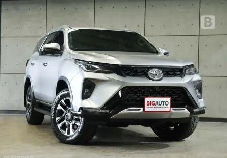 2022 Toyota FORTUNER 2.4 Leader V 4WD SUV AT ไมล์แท้ 7 หมื่น Warranty 5 ปี 150,000 KM B9175