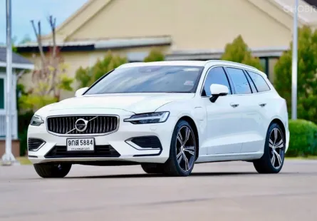 รถยนต์ Volvo V60 2.0 T8 Inscription ปี 2020 ไมล์ 42,xxx โล รถสวย ไมล์แท้ มือเดียวป้ายแดง