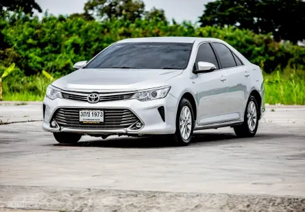 2014 Toyota CAMRY 2.0 รถเก๋ง 4 ประตู 