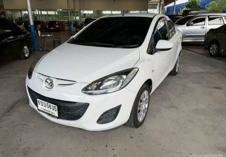 Mazda2 4 ประตู 1.6i ปี 2010 สีขาว