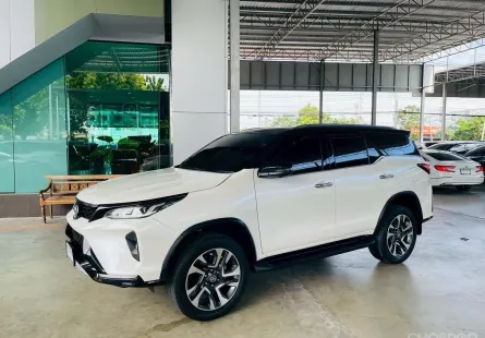 Toyota Fortuner 2.4 Legender 2023 ไมล์แท้ ดูแลดีเข้าศูนย์ตลอด