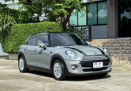 2017 MINI COOPER 5 DOOR HATCH รถมือเดียวออกป้ายแดง รถวิ่งน้อย เข้าศูนย์ตรงระยะ รถไม่มีอุบัติเหตุครับ