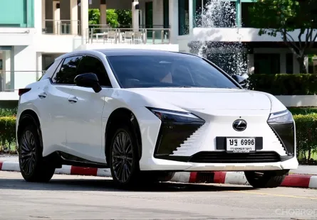 Lexus RZ 71.4 kWh RZ 450e Premium 2024 รถไฟฟ้า 100% สภาพใหม่ ไมล์น้อย มือเดียวป้ายแดง