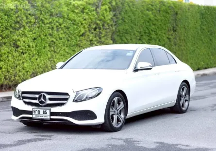 Mercedes-Benz E220d Sport Edition ปี 2017 มือเดียว สีเดิมทั้งคัน