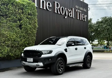Ford Everest 2.0 Bi-Turbo Titanium 4WD 2020 ไมล์น้อยน่าใช้  รถบ้านแต่งสวย  เกือบ 2 แสน 