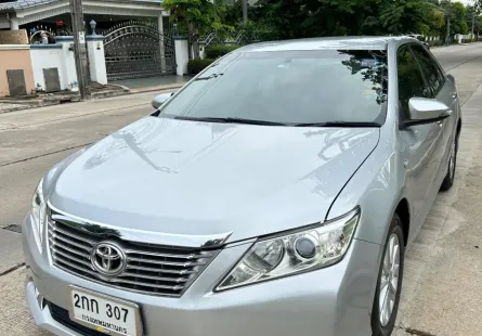 2013 Toyota CAMRY 2.0 รถเก๋ง 4 ประตู ออกรถง่าย