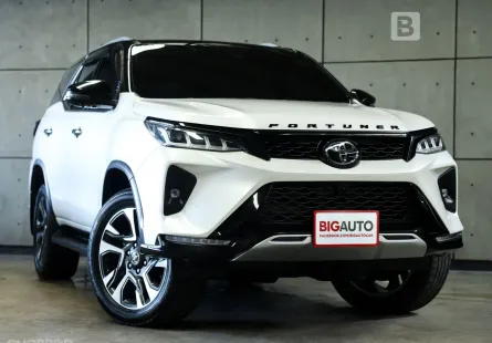 2024 Toyota FORTUNER 2.4 Legender SUV Black Top AT ไมล์แท้ 4 หมื่น รับประกัน 3 ปี 100,000 KM B4020