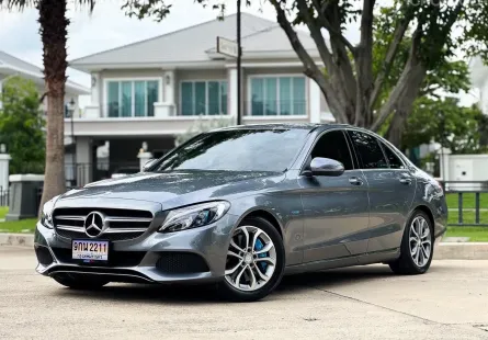 Mercedes-Benz C-Class C350e 2017 รถสวยไมล์น้อย มือเดียวป้ายแดง  