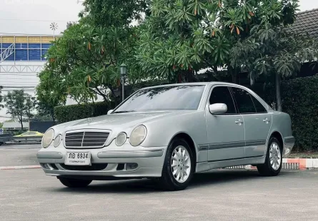 Mercedes-Benz E-Class E200 Kompressor 2001 รถคลาสสิกสุดสวย