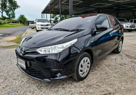 Toyota Yaris 1.2 Entry เกียร์ออโต้ ปี 2022 ผ่อนเริ่มต้น 7,*** บาท