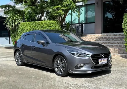 2019 MAZDA 3 2.0S  5ประตู รถมือเดียวป้ายแดง วิ่งเพียง 80,000กม ประวัติศูนย์ครบ รถไม่มีอุบัติเหตุครับ